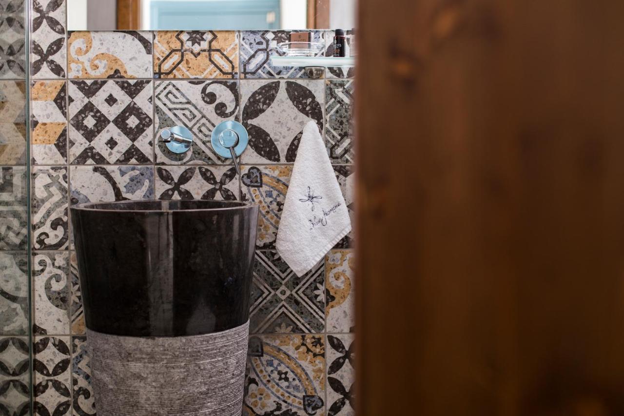 Blue Jasmine Suites Rhodes City ภายนอก รูปภาพ